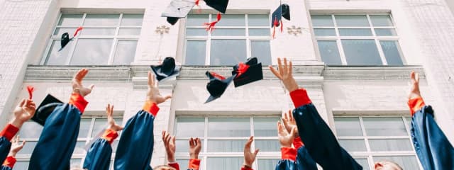 Ubezpieczenie zdrowotne po studiach 4 miesiące – co musisz wiedzieć Ubezpieczenie zdrowotne po studiach 4 miesiące – co musisz wiedzieć